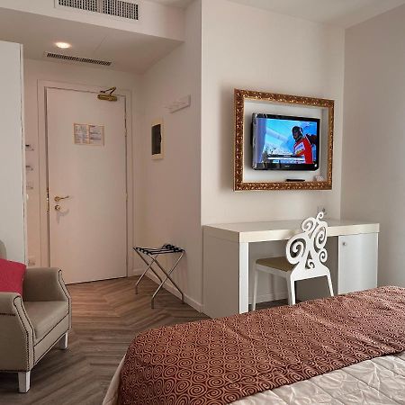 Hotel Albatros Lido di Jesolo Esterno foto
