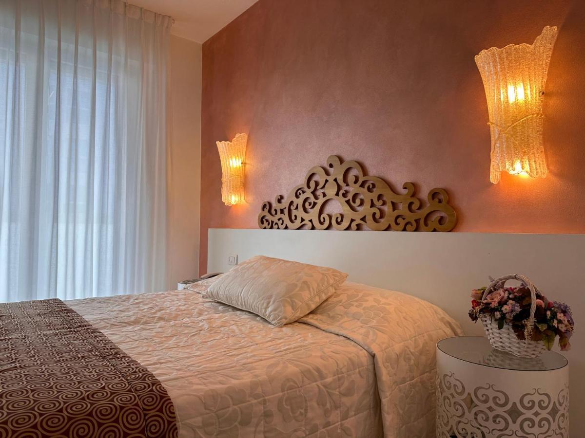Hotel Albatros Lido di Jesolo Esterno foto