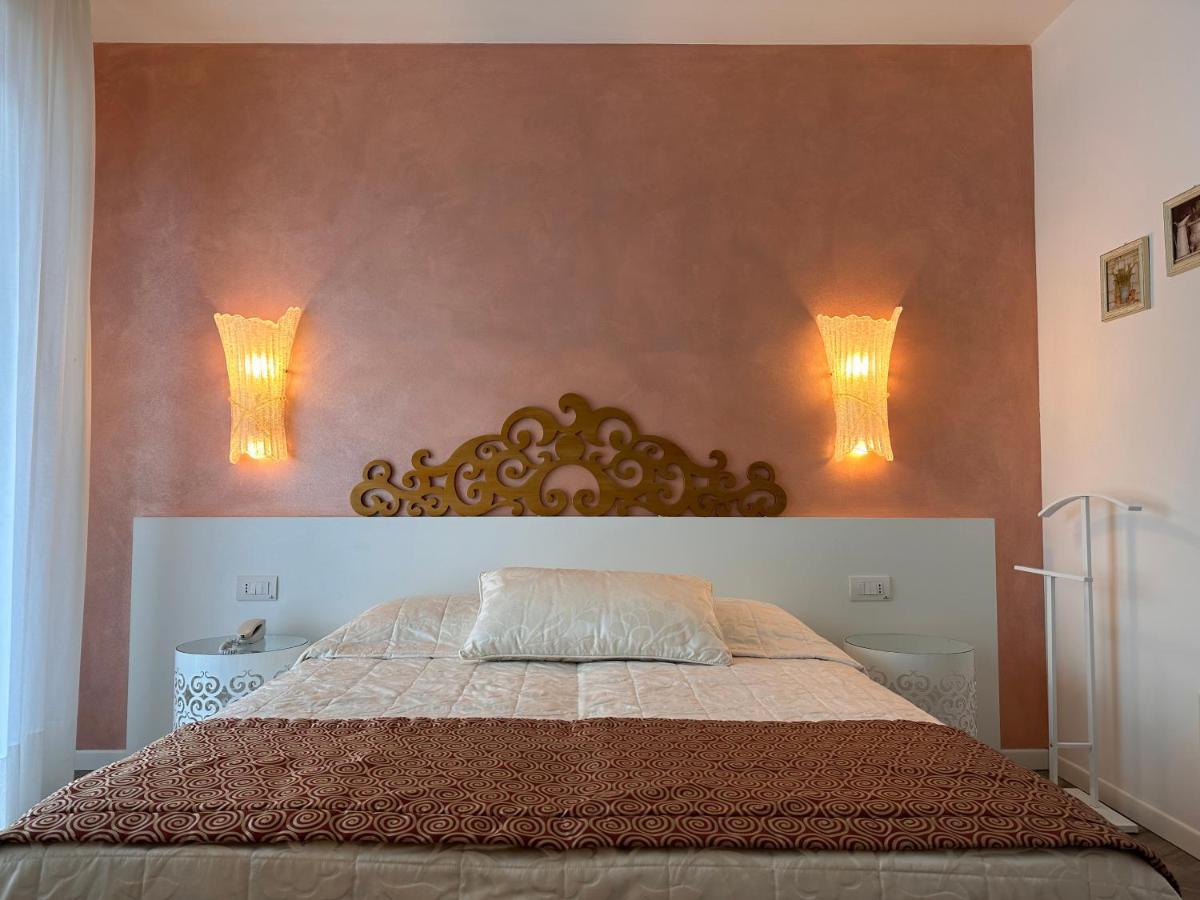 Hotel Albatros Lido di Jesolo Esterno foto