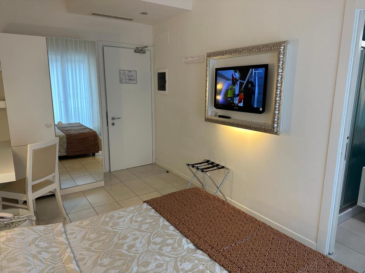 Hotel Albatros Lido di Jesolo Esterno foto