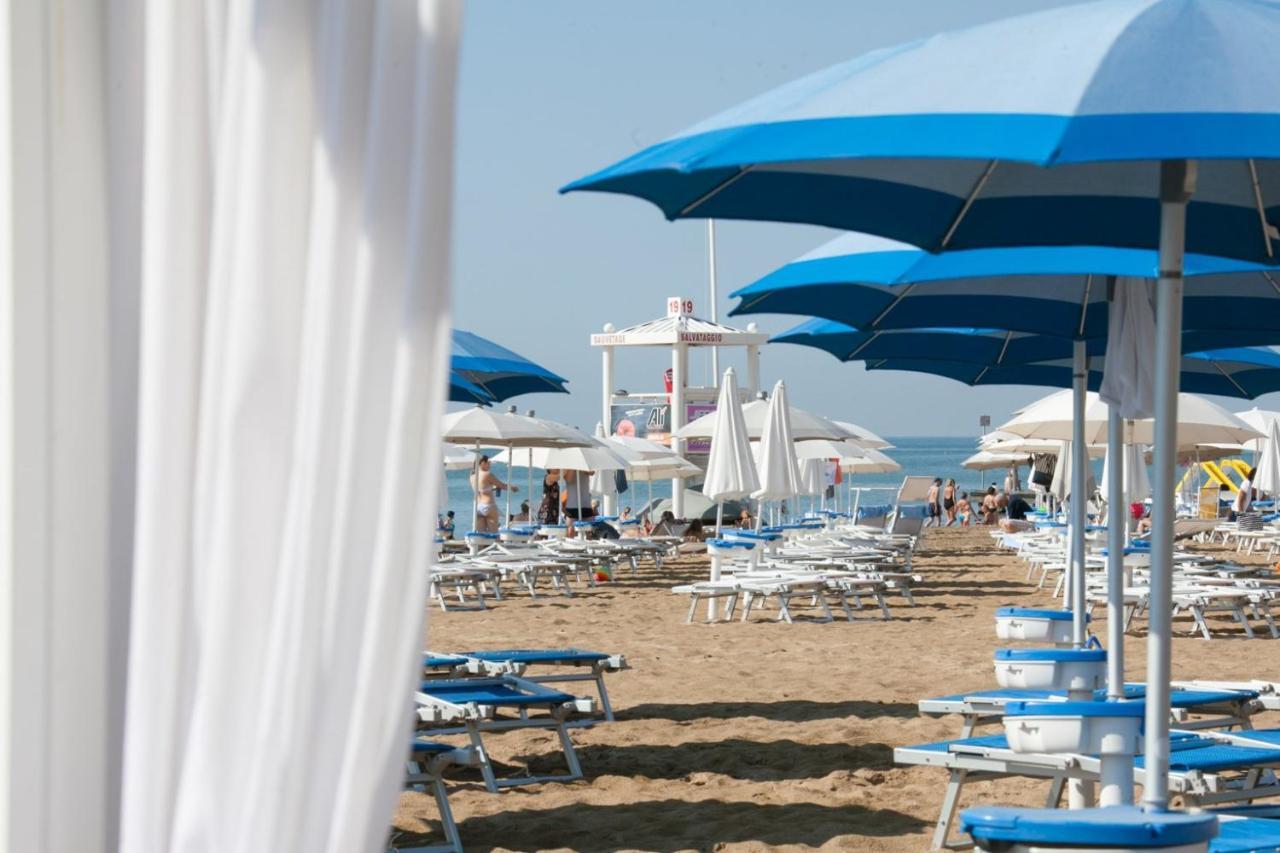 Hotel Albatros Lido di Jesolo Esterno foto